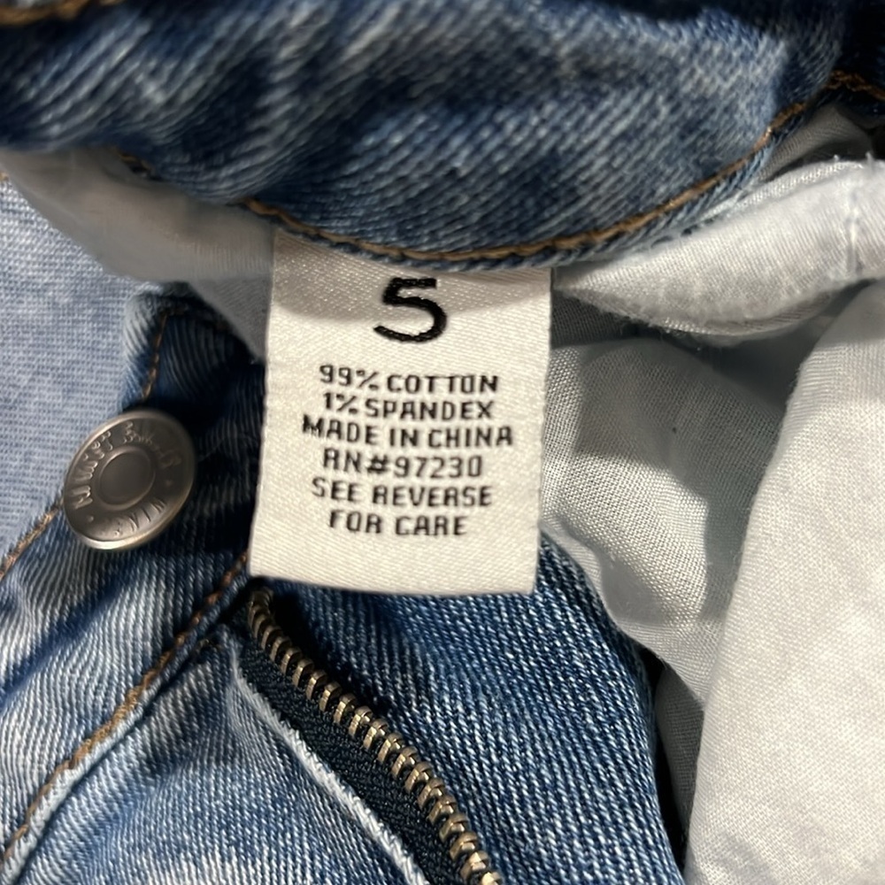 Almost Famous Jeans 5 Destroyed High Rise Ankle Grunge Casual Straight Leg Light - Picture 9 of 9